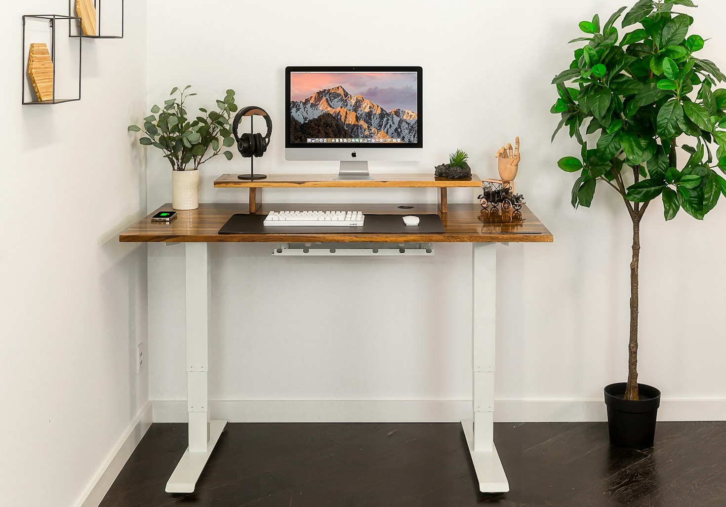 Stylish and Functional: Modern Office Furniture Trends